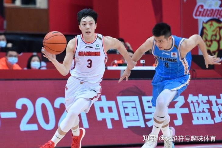 关于窗口期突围战来临，纽卡斯尔围绕CBA常规赛主帅复盘，质疑声仍在，赛季目标并未改变的信息-开云体育