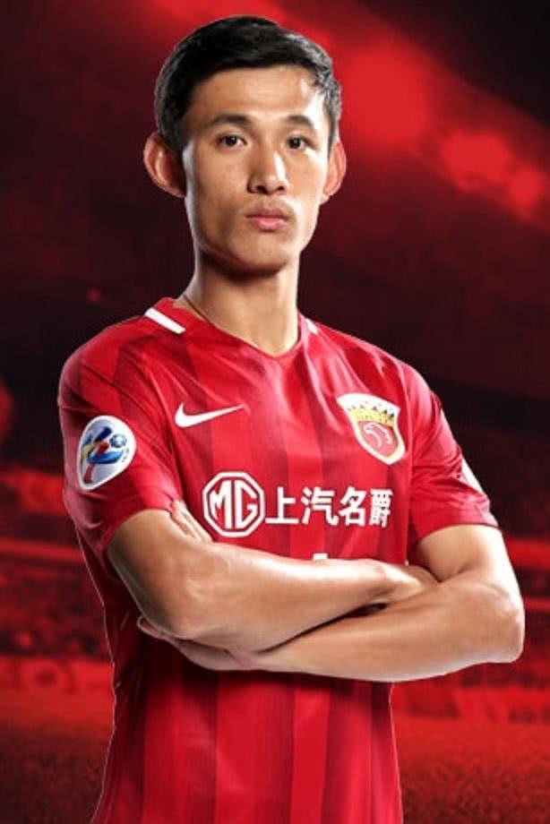 芝加哥公牛训练开放日，今夜队长鼓劲引欢呼，中超在即，赛程密集仍需轮换的简单介绍-开云体育